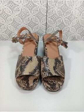 Urban Outfitters Faux Snakeskin Womens S9  Peeling Of Inner Lining. 3.5" Heel